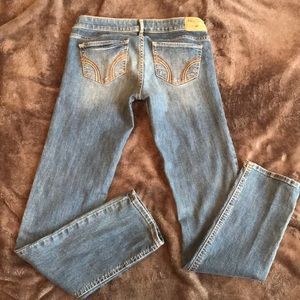 Hollister bootcut size 3